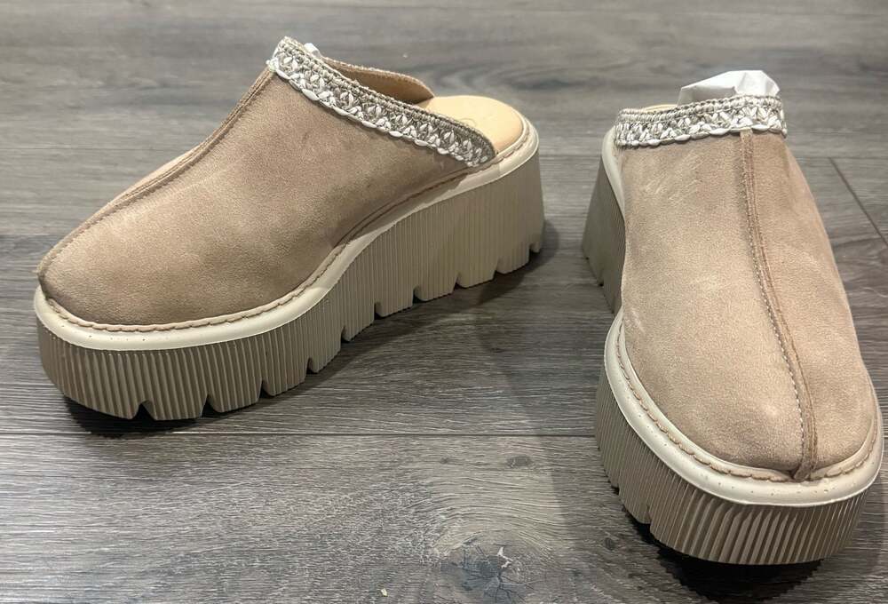Carla Pera Italy Suede Platform Mule Clogs EU 37 Taupe Chunky Comfort Slides